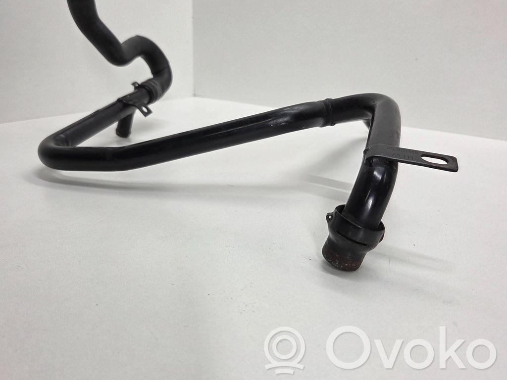 Audi A4 S4 B5 8D Engine coolant pipe/hose 