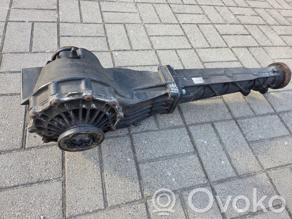 Audi A4 S4 B5 8D Galinis reduktorius 