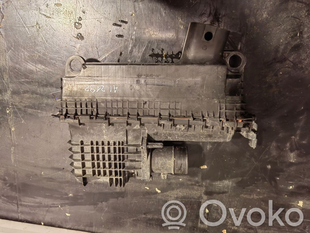 Renault Clio II Air filter box 