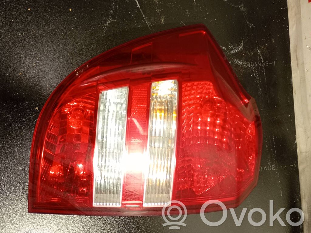 Rear/tail lights   924011H3