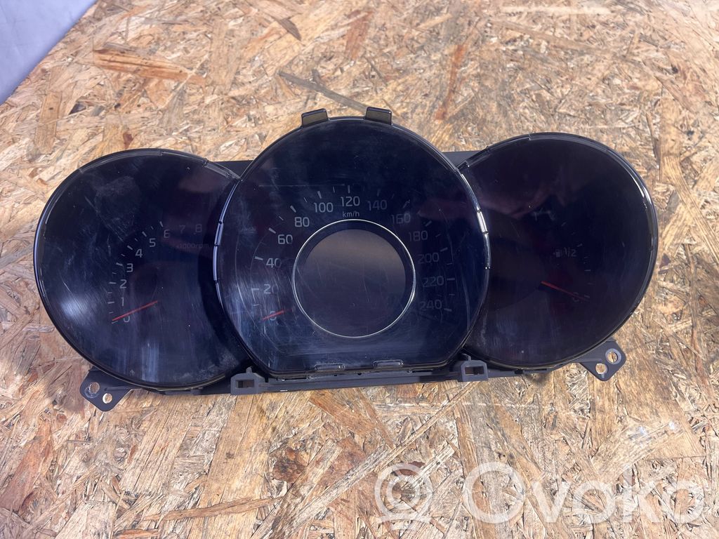 Geschwindigkeitsmesser Cockpit   94003A2173