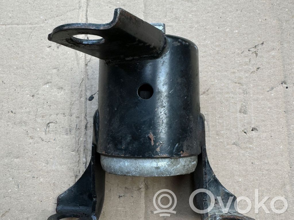 Engine mount bracket   8V516F012BJ,6F012