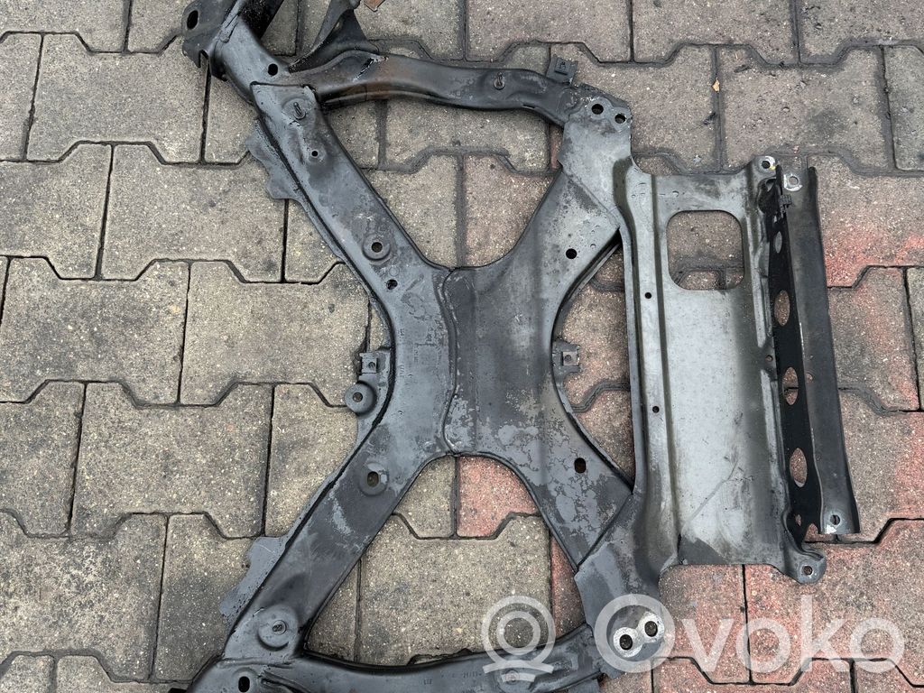 Audi A6 S6 C8 4K Priekinis traversas 