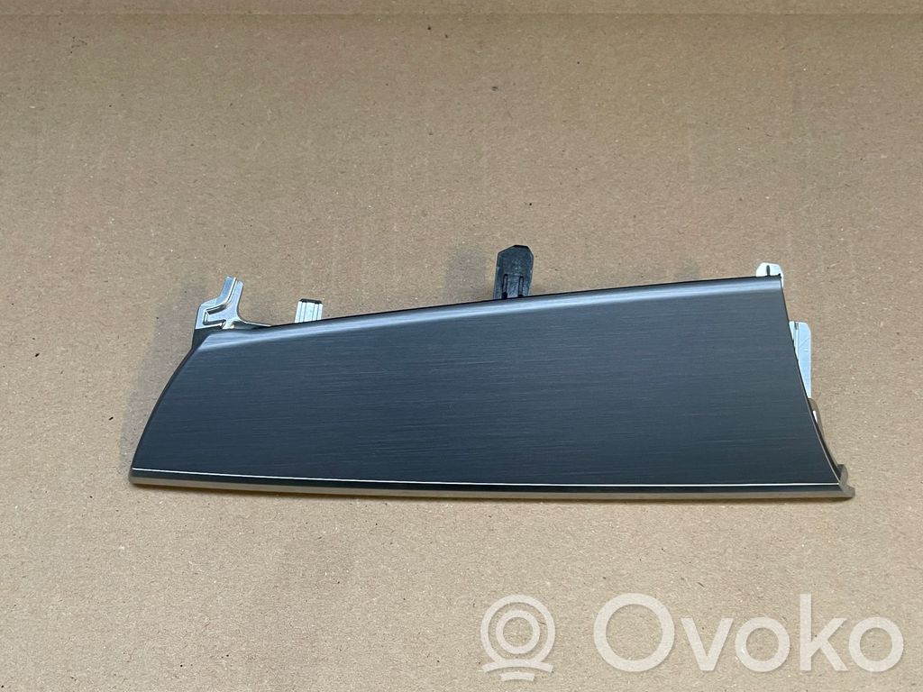 Audi A8 S8 D5 Voltmeter 