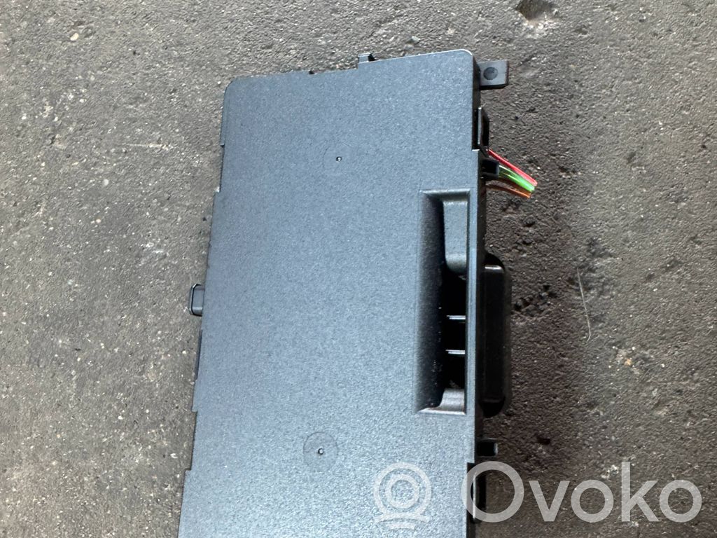 BMW 5 G60 G61 Wireless charging module 