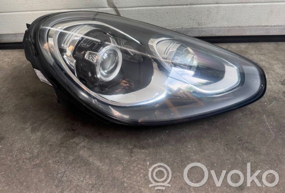 Porsche Cayenne (92A) Scheinwerfer 