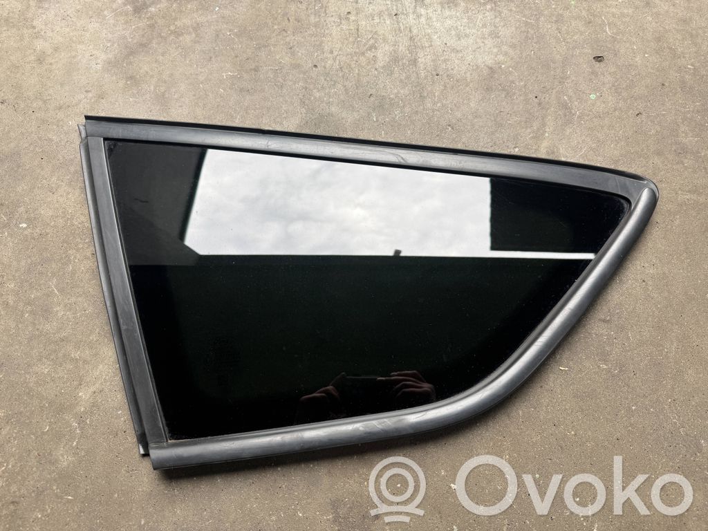 Ford Kuga II Szyba karoseryjna tylna 