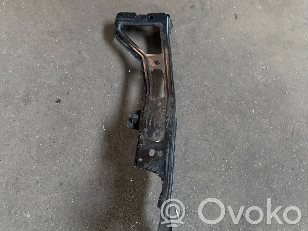 Audi A4 S4 B9 8W Laikiklis sparno 