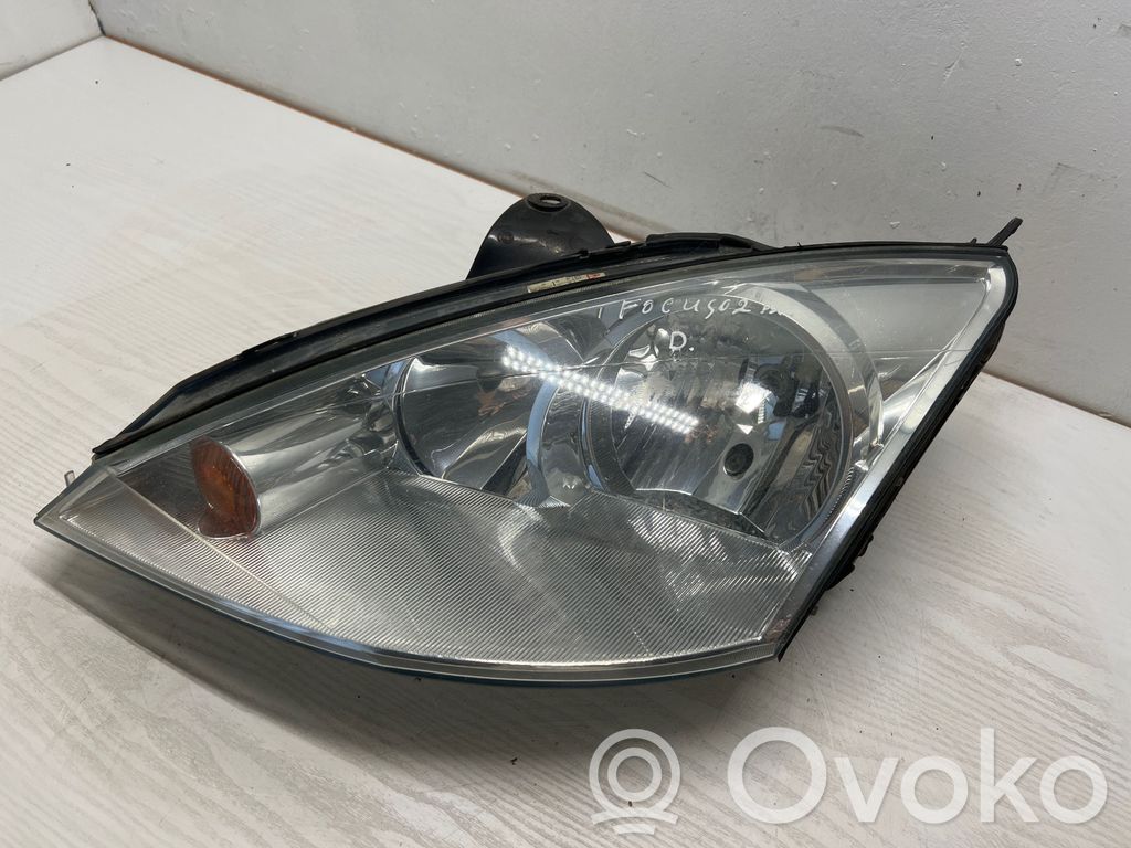 Ford Focus Headlight/headlamp 