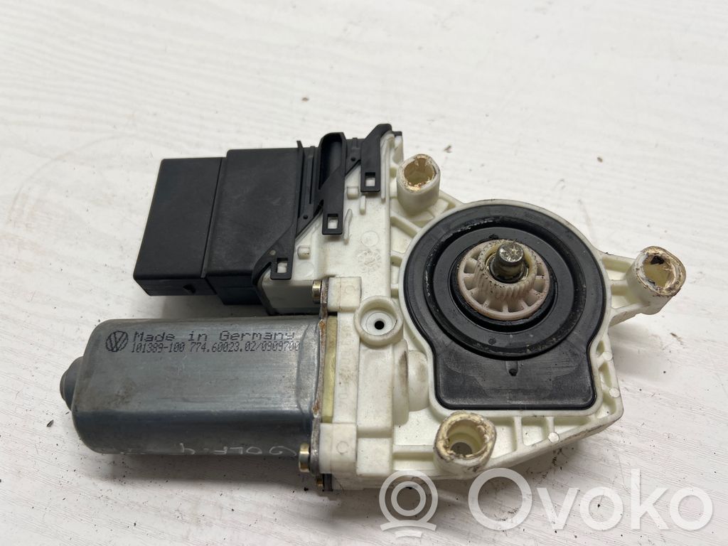 Volkswagen Golf IV Silniczek podnoszenia szyby drzwi tylnych 