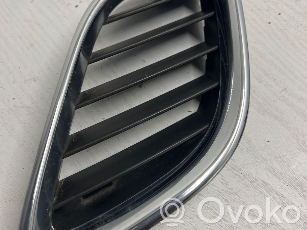 Saab 9-5 Front bumper upper radiator grill 