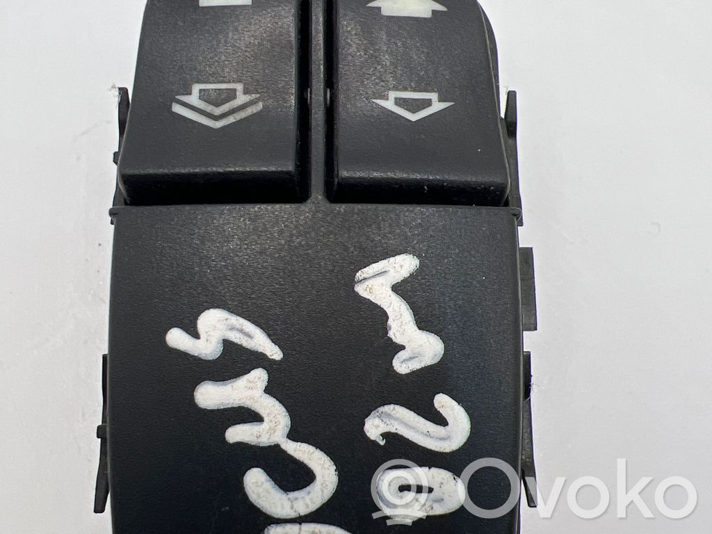 Ford Focus Electric window control switch 