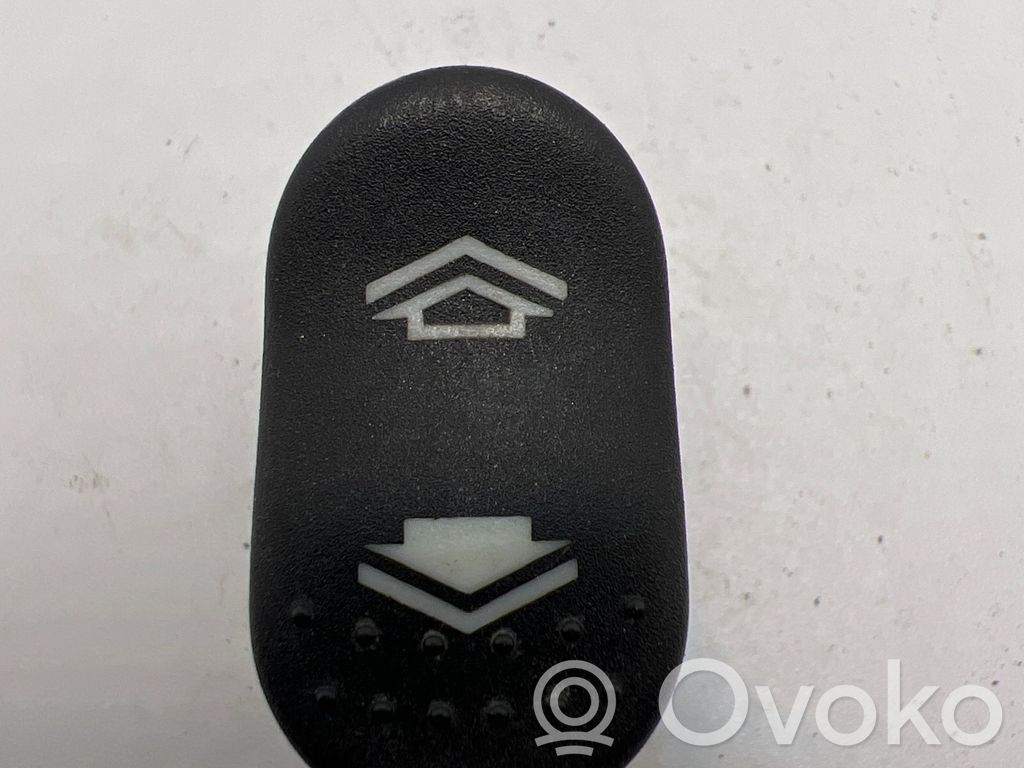 Ford Focus Electric window control switch 