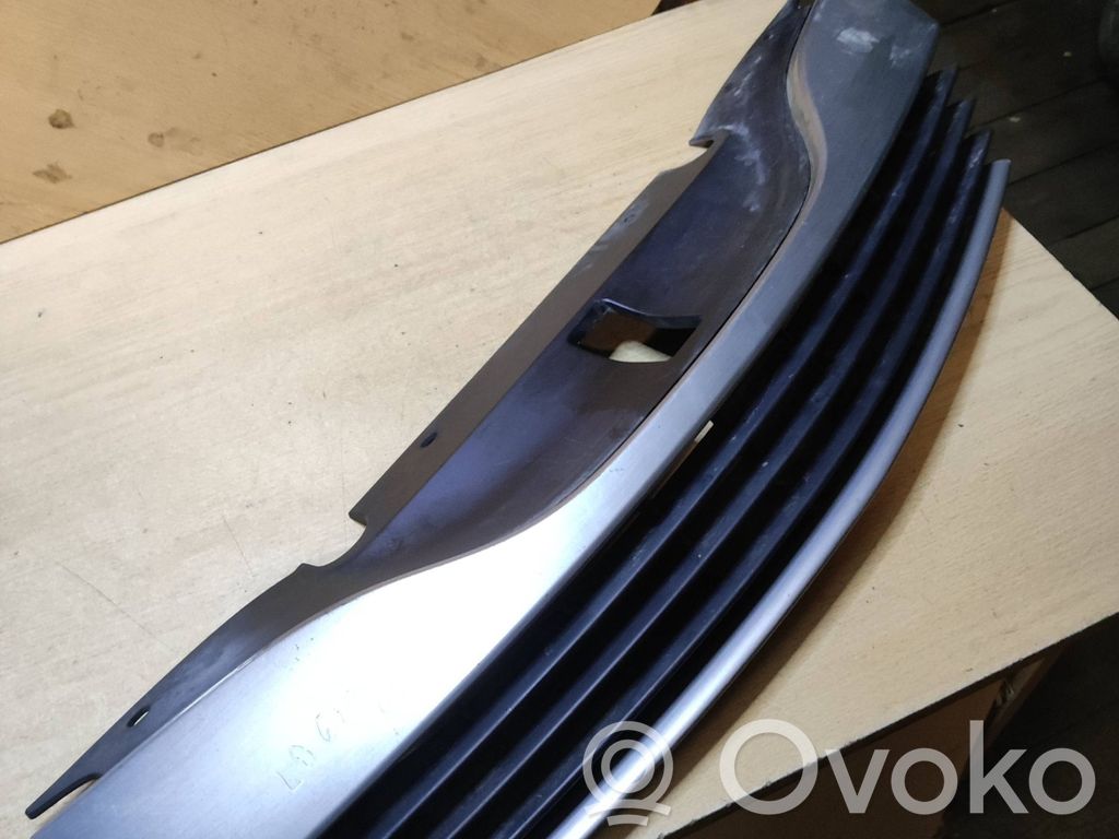 Renault Laguna II Front grill 