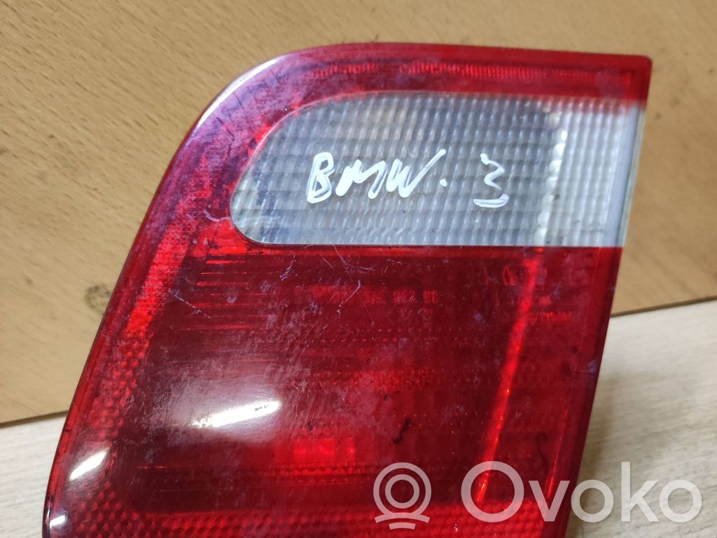 BMW 3 E46 Tailgate rear/tail lights 