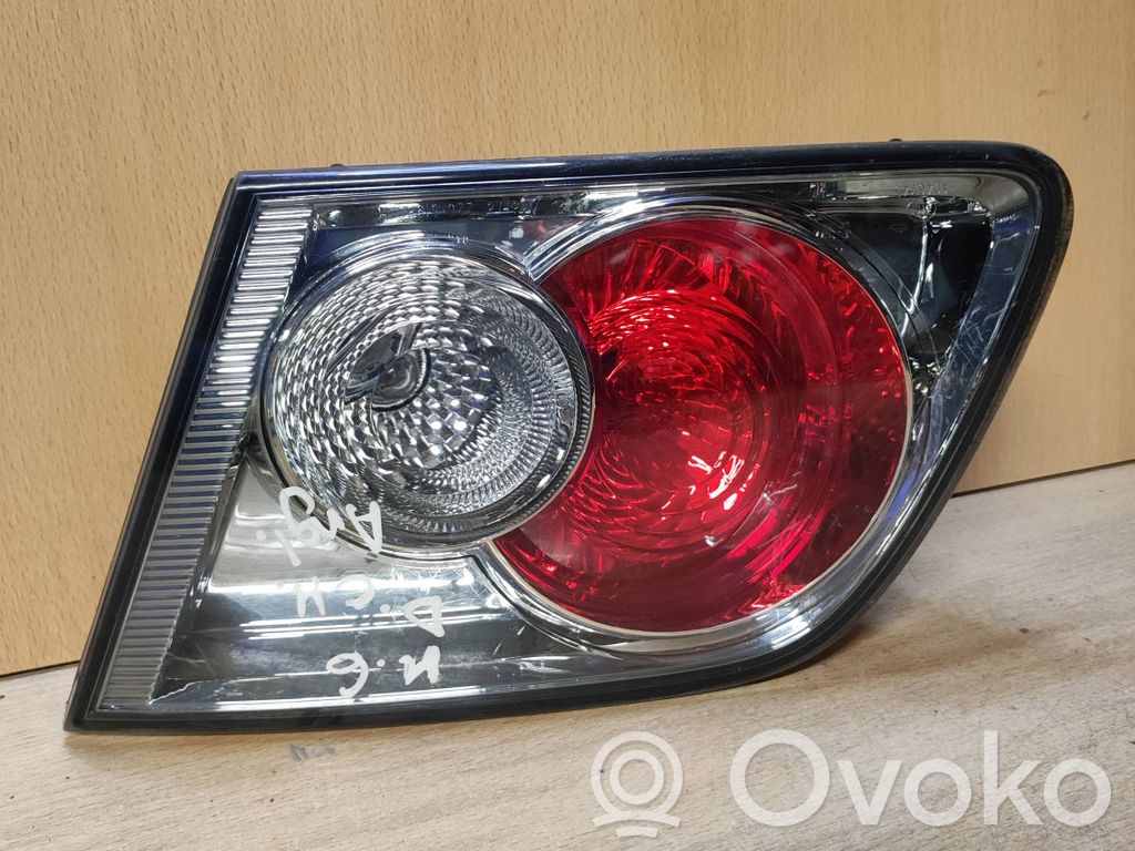 Mazda 6 Galinis žibintas dangtyje 
