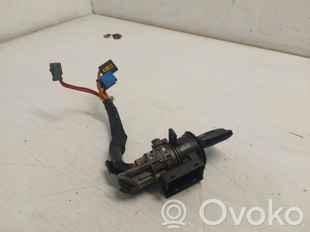 Peugeot 607 Ignition lock 