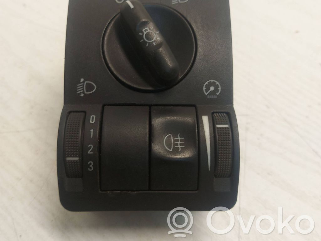 Opel Corsa C Light switch 