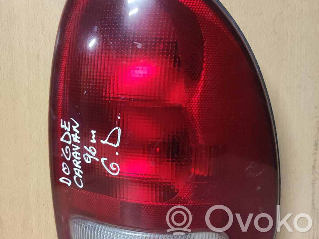 Dodge Caravan Lampa tylna 