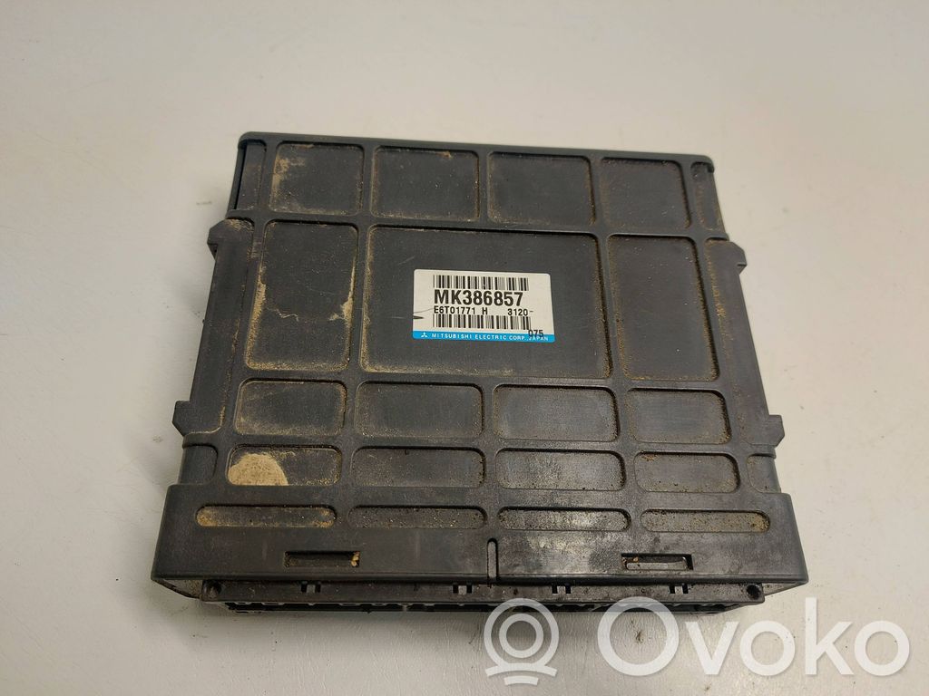 Mitsubishi Pajero Engine control unit/module 