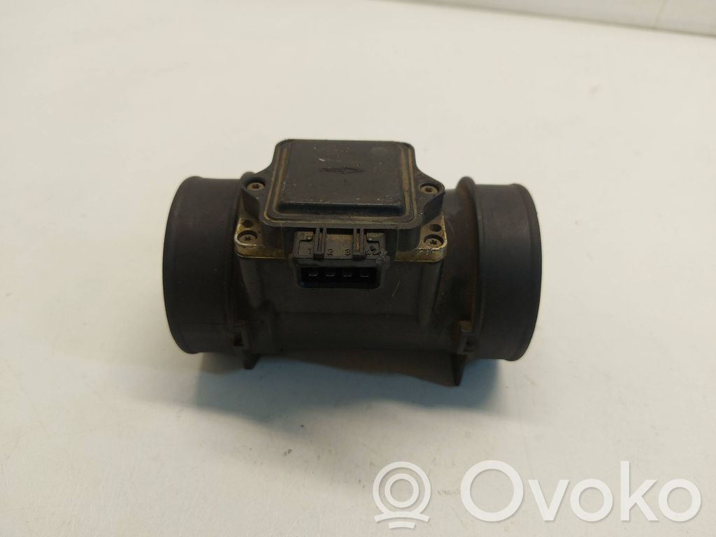 Opel Vectra B Przepływomierz masowy powietrza MAF 