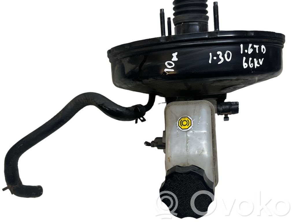 Hyundai i30 Brake booster 