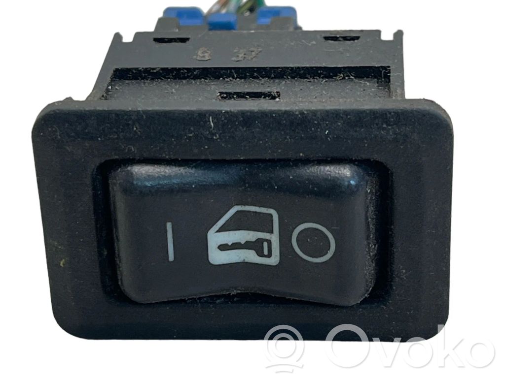 Mitsubishi Carisma Central locking switch button 