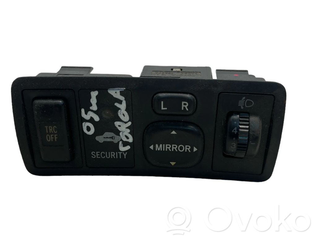 Wing mirror switch   183574