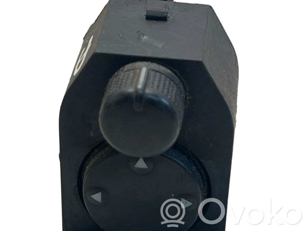 Audi A3 S3 8L Wing mirror switch 