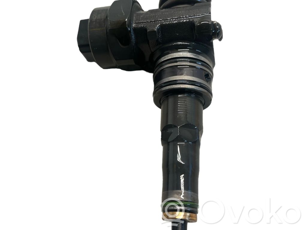 Inyector de combustible   038130073AC