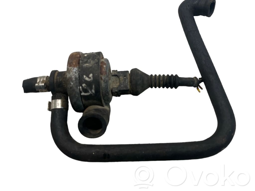 Audi A6 S6 C5 4B Válvula de vacío (Usadas) 