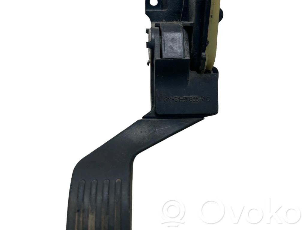 Ford Focus Accelerator throttle pedal 