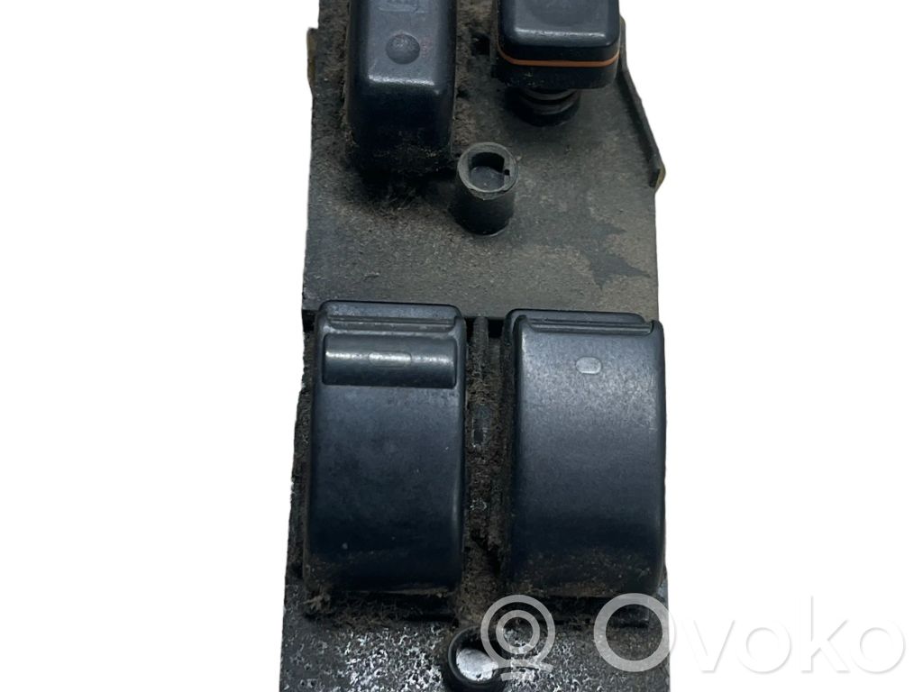 Toyota Corolla E120 E130 Electric window control switch 