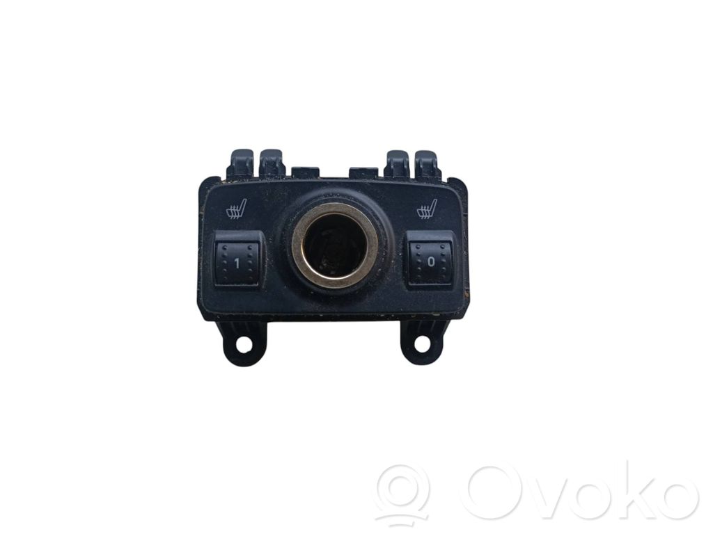 Ford Grand C-MAX Seat heating switch 