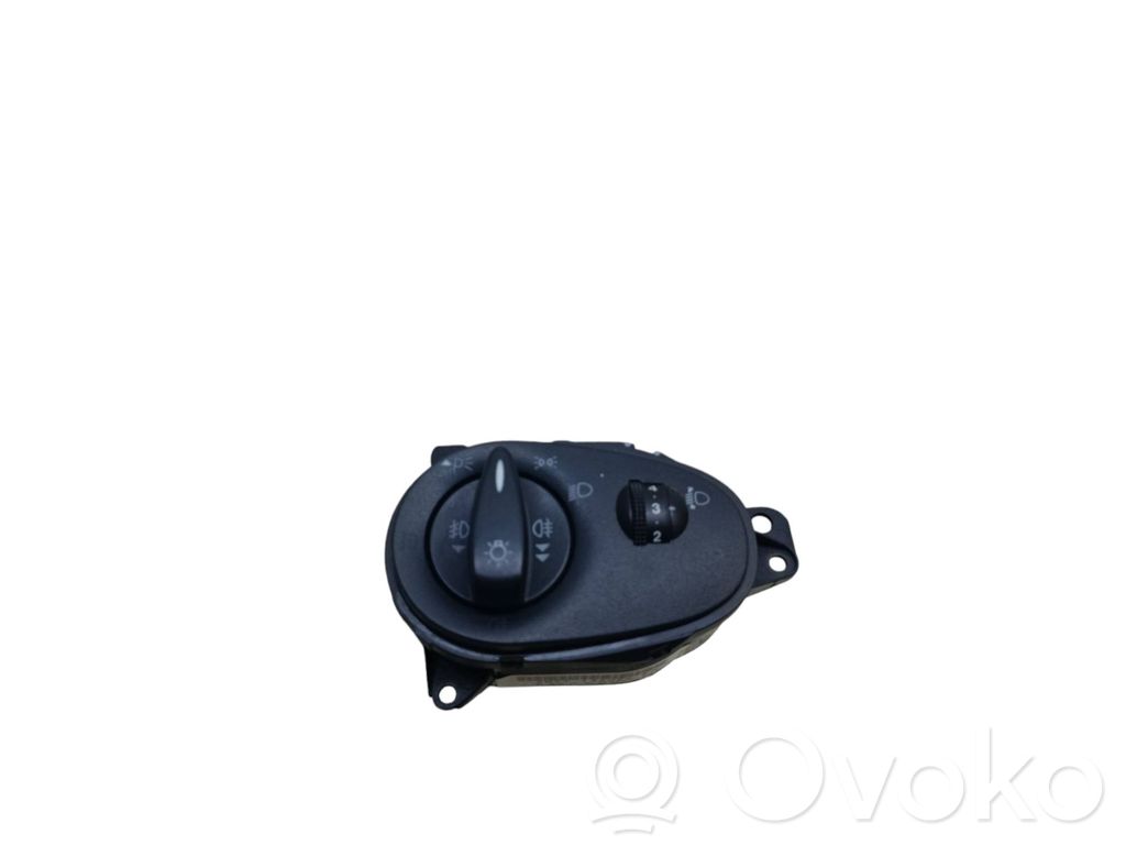 Ford Focus Light switch 