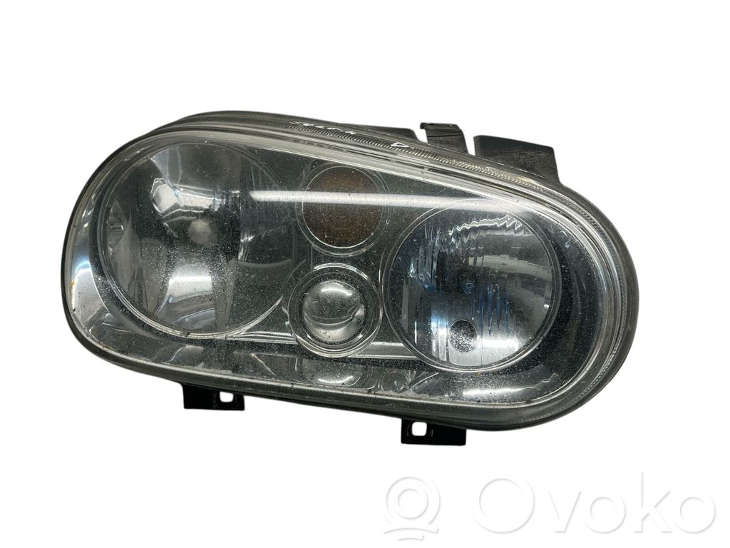 Volkswagen Golf IV Lampa przednia 