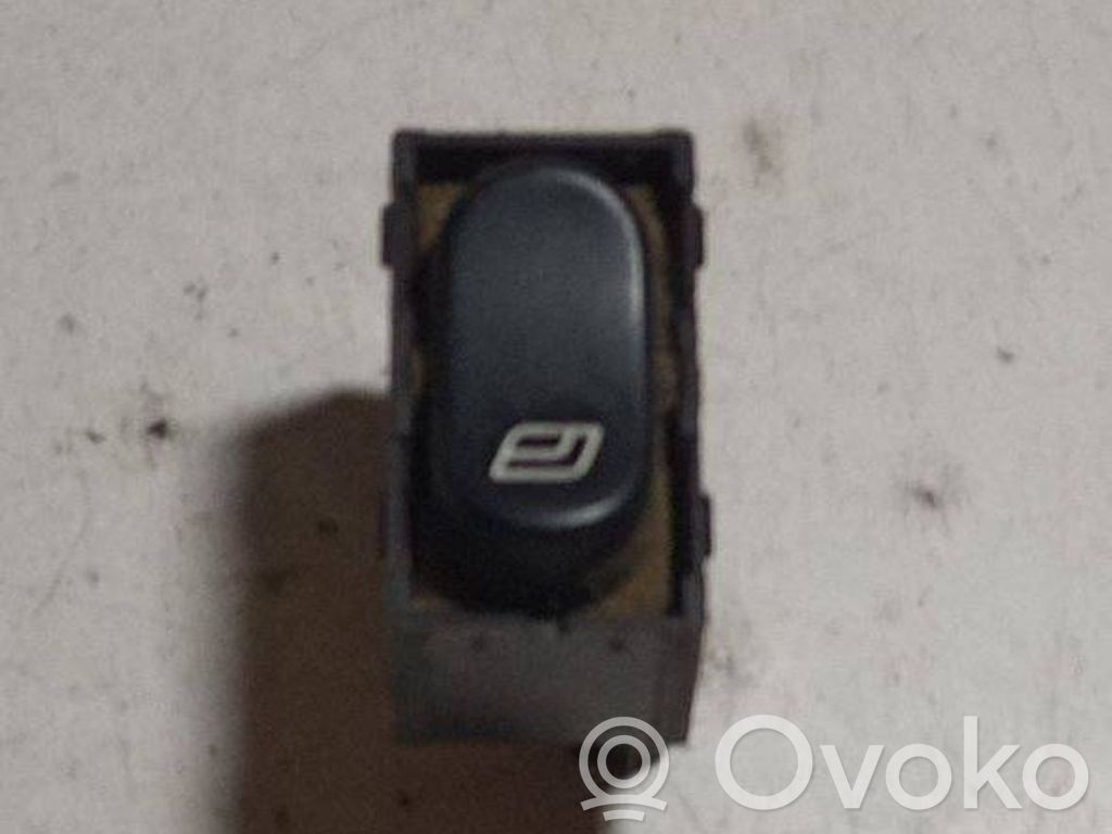 Saab 9000 CD Electric window control switch 