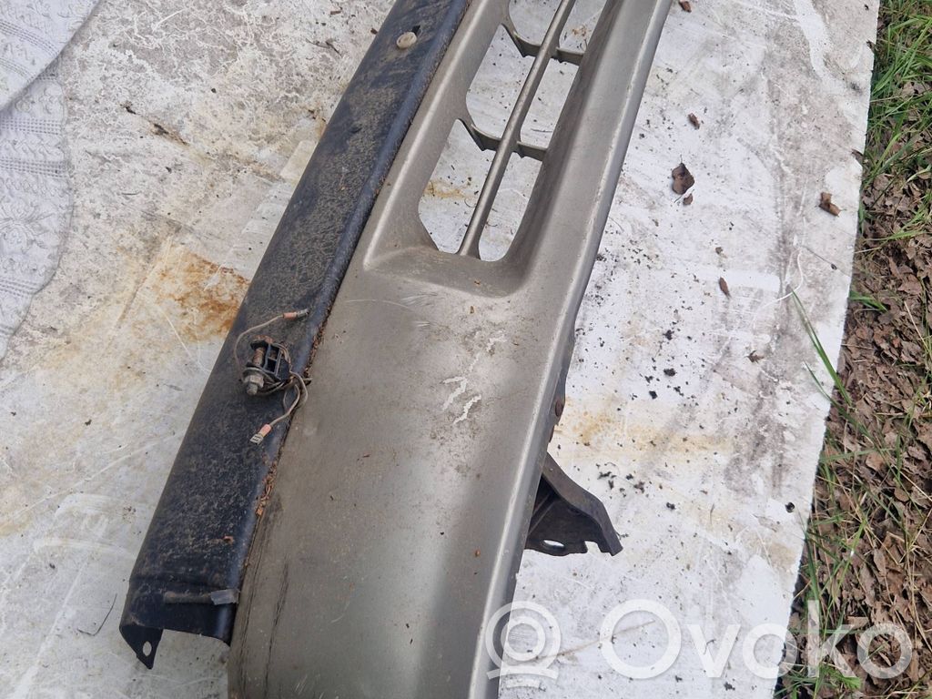 Opel Frontera A Zderzak przedni 