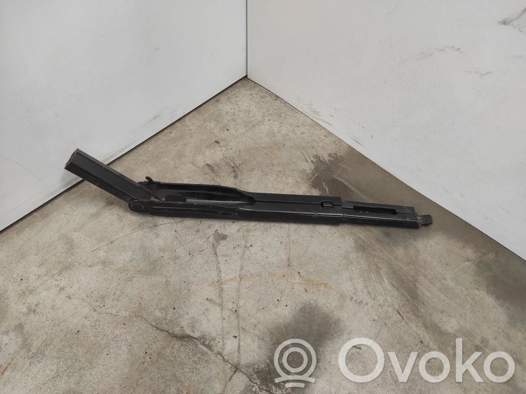 Ford Explorer V Raktas ratų varžtams 