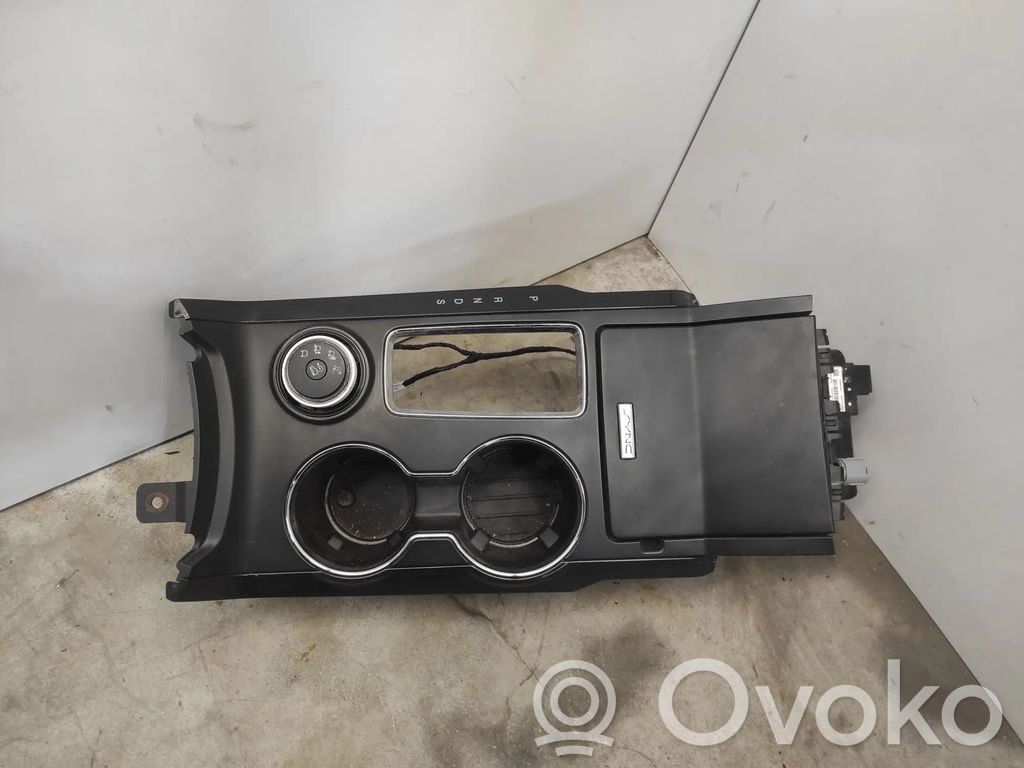 Ford Explorer V Cup holder 