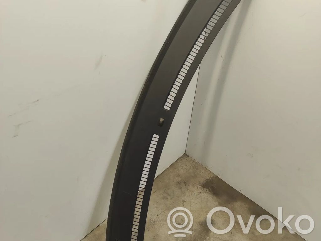 Ford Explorer V Dekoratyvinė apdailos juostelė 