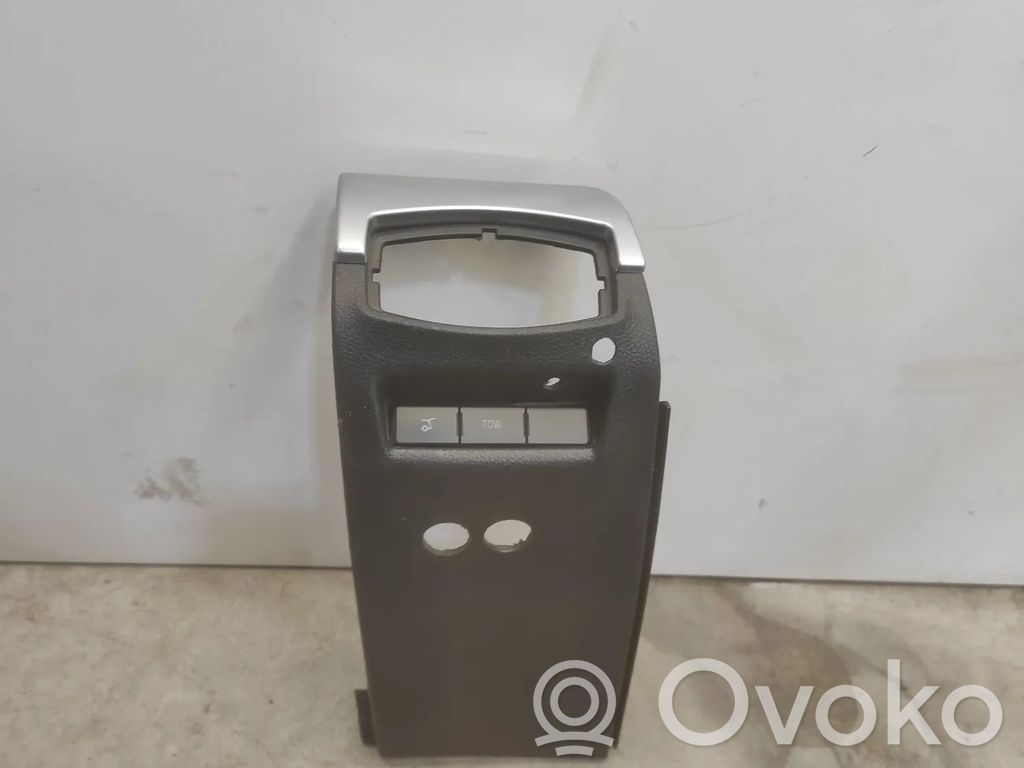 Ford Explorer V Dashboard glove box trim 