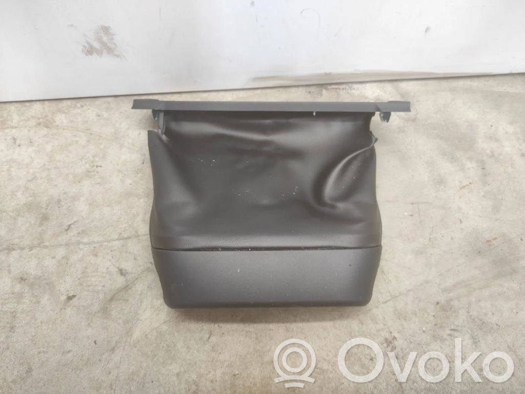 Ford Explorer VI Vairo ašies apdaila 