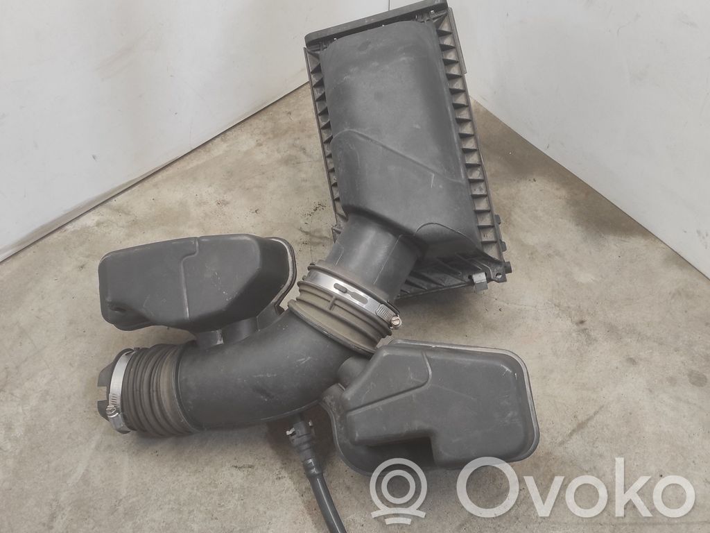 Ford Explorer V Įsiurbimo rezonatorius 