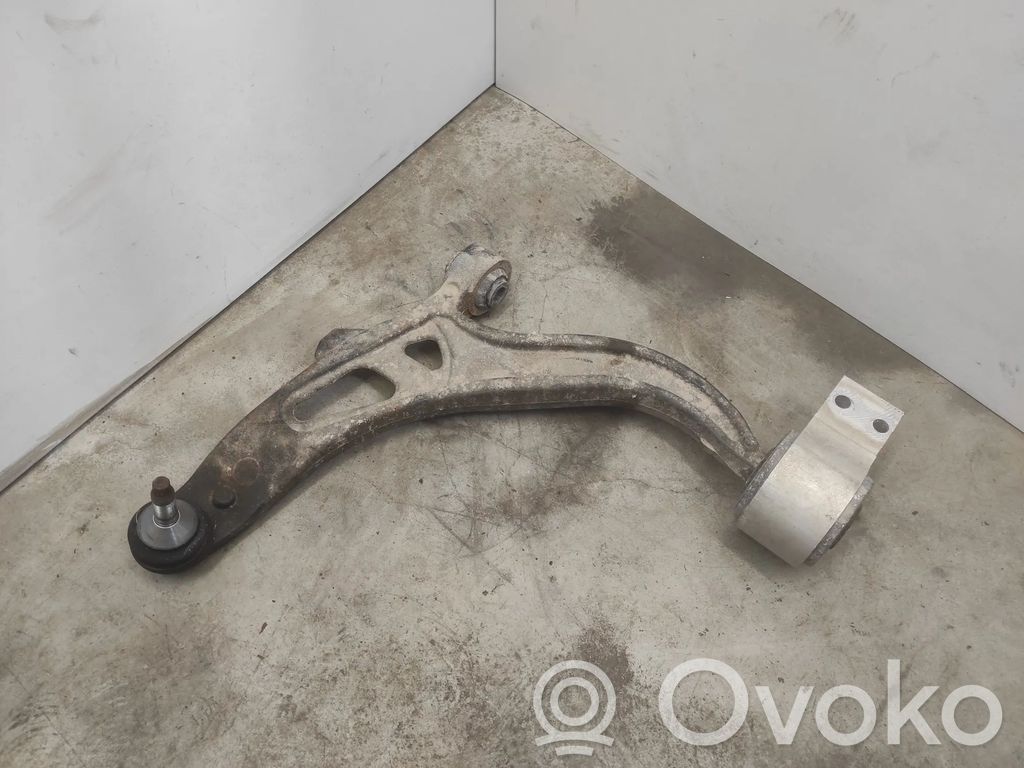 Ford Explorer V Dakša 