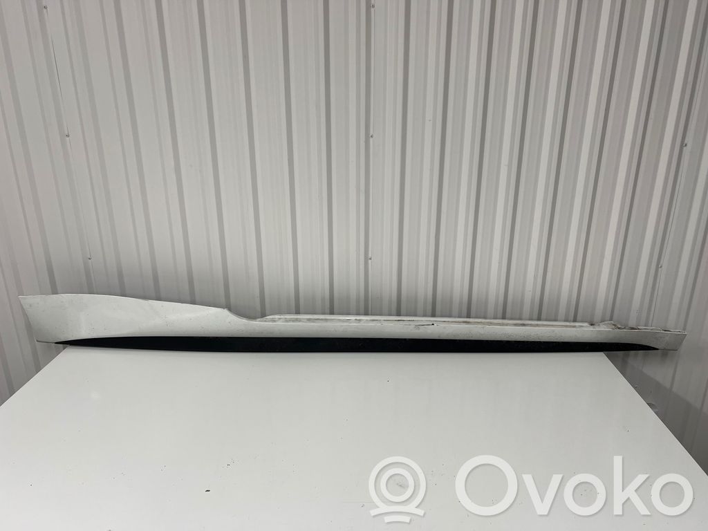 Audi A5 Sill 