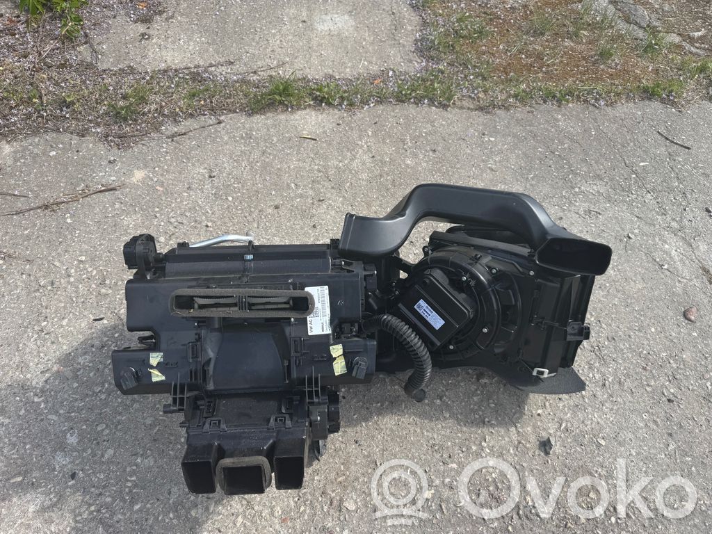 Audi A4 S4 B9 8W Bloc de chauffage complet 