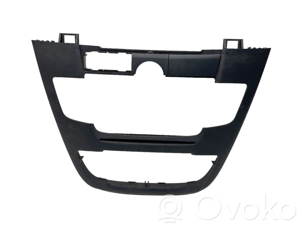 Opel Insignia A Konsola środkowa / Radio / GPS 