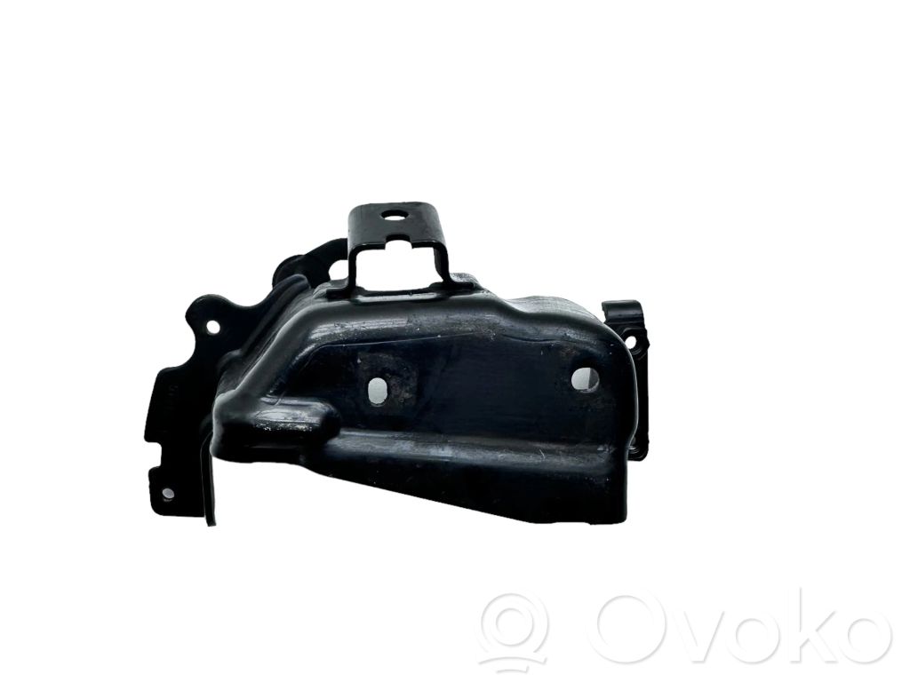 Volvo V50 Engine mounting bracket 