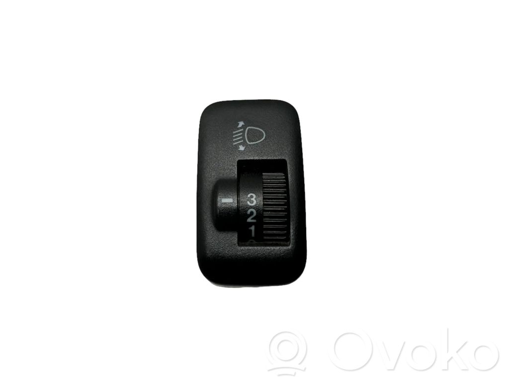 Honda CR-V Headlight level height control switch 